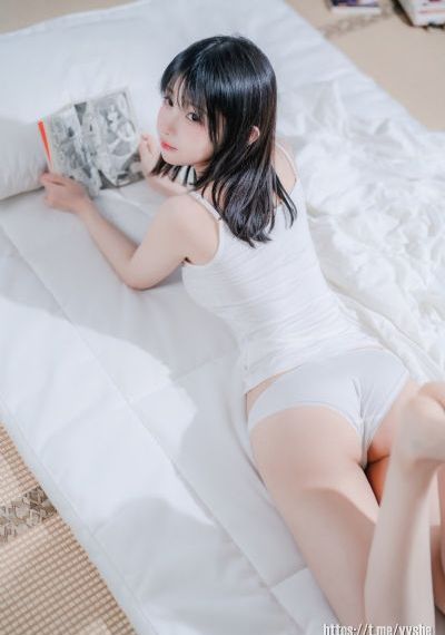 巨乳美女
